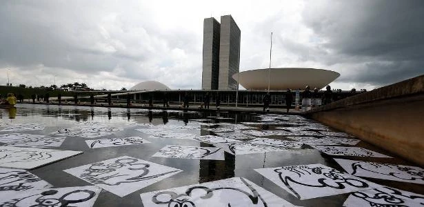 protesto-contra-corrupcao-e-a-favor-da-operacao-lava-jato-diante-do-congresso-nacional-em-brasilia-1548747864651_v2_615x300