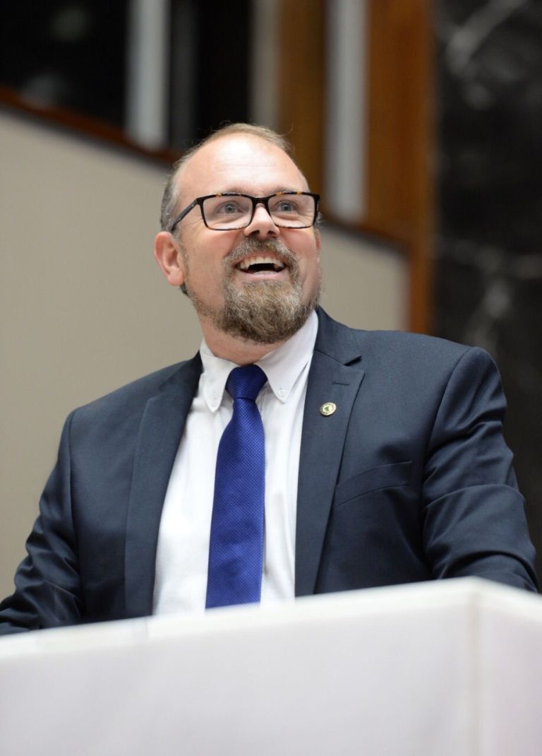 PROJETO DE LEI QUER IMPOR LIMITES A SHOWS PAGOS COM DINHEIRO PÚBLICO EM MG